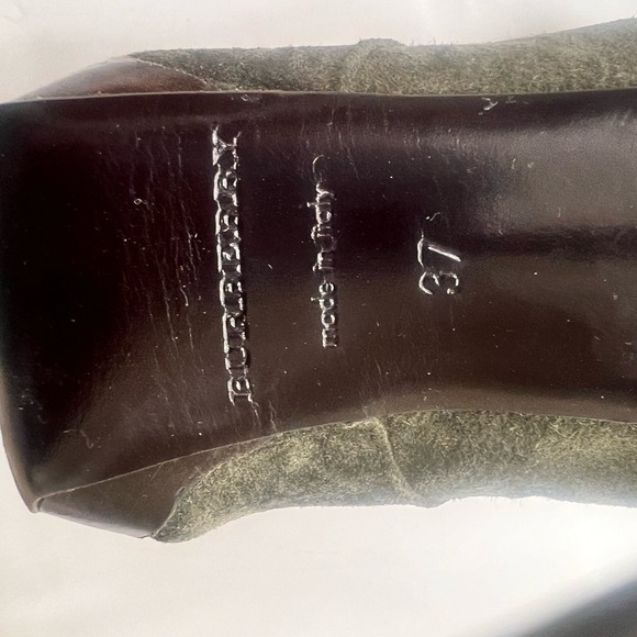 Burberry heels - Picture 4 of 8